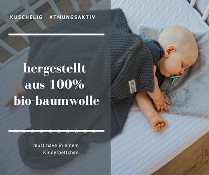 Mikos Babydecke GOTS 100% Bio Baumwolle-Weiche Strick Kuscheldecke Baumwolle-Warme Baumwolldecke für Neugeborene - Perfekt für Baby Erstausstattung - Vielseitige Baby Winterdecke (1043 Dunkelgrau)